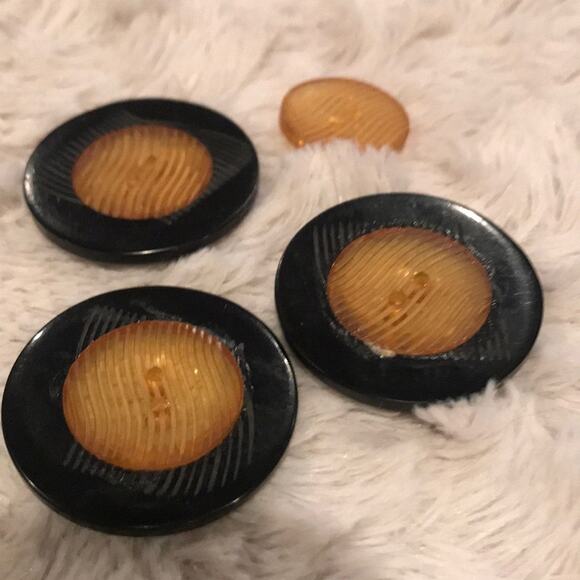 Bakelite vintage estate Buttons - Picture 3 of 5